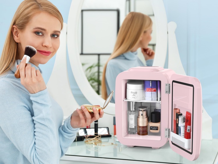 mini makeup fridge 3